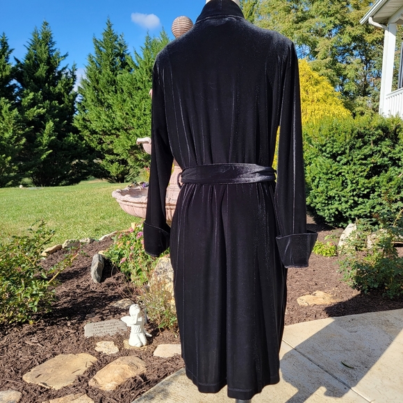 GILLIGAN & O'MALLEY ♡ Gorgeous Vintage SOFT Black Midi Velvet Robe with Belt S/M - Picture 5 of 17
